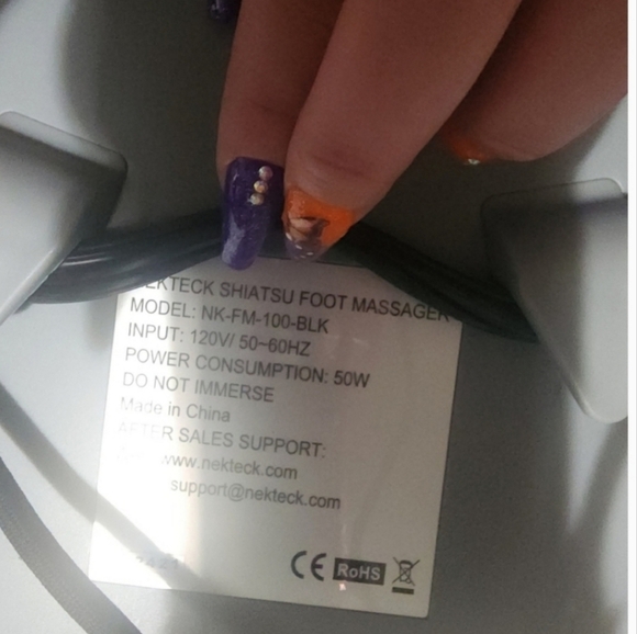 LIKE NEW Nekteck Foot Massager with Heat - Picture 4 of 8